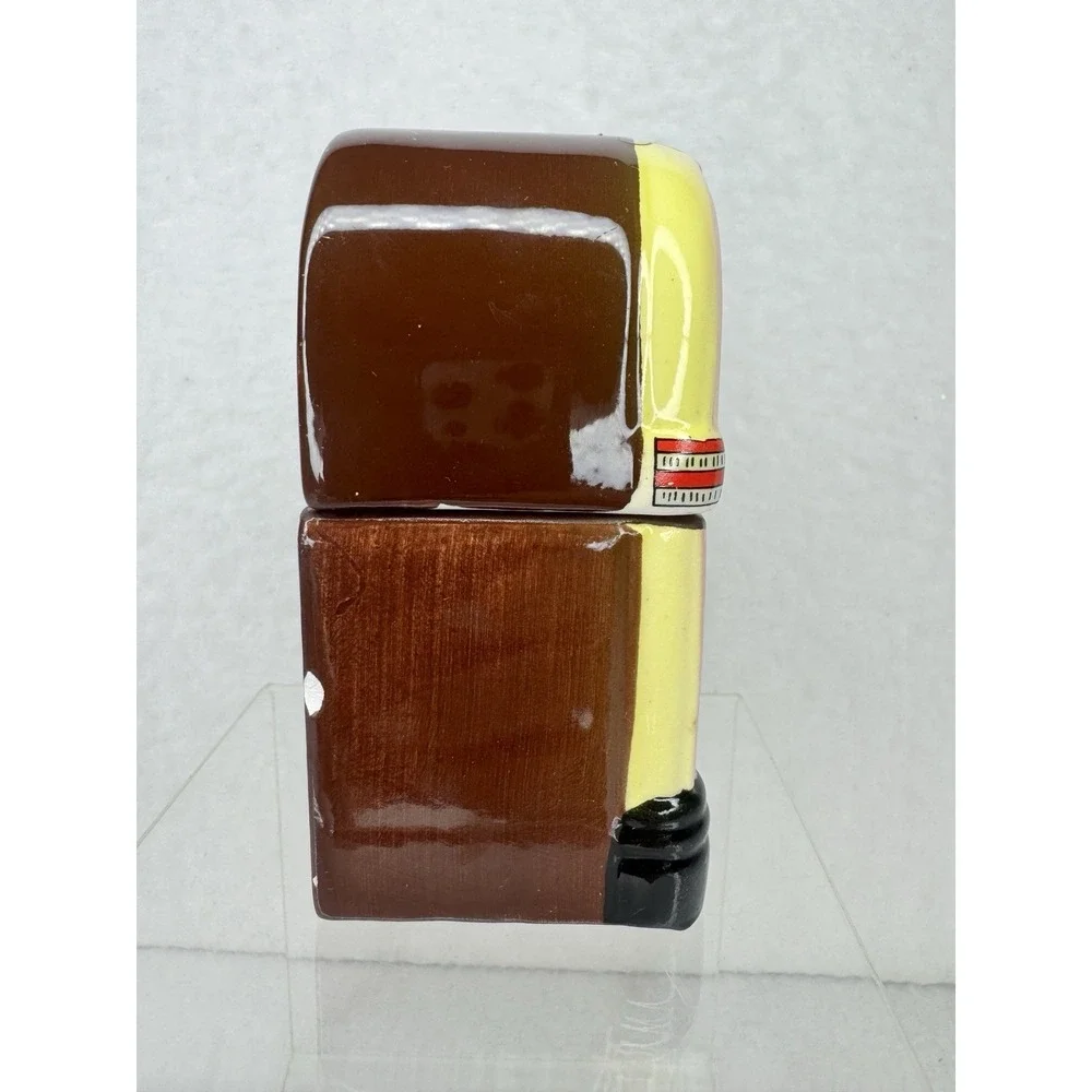 Jukebox Salt and Pepper Shakers Five and Dime Sarsaparilla Deco Designs VTG 1986